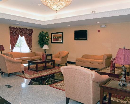 Comfort Suites near Indianapolis Airport