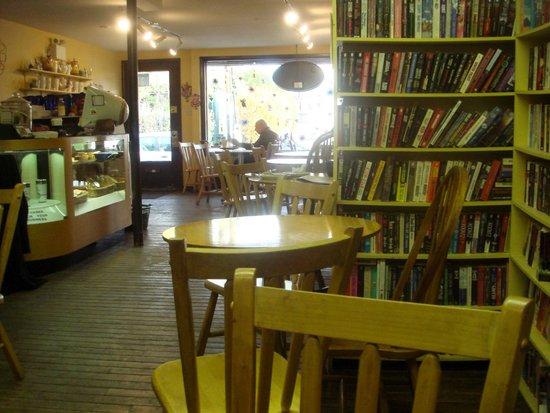 bells bookstore cafe