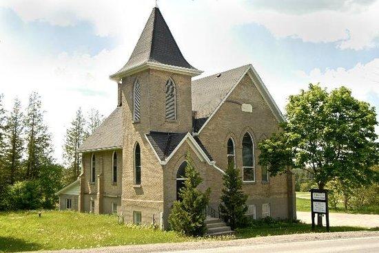 Leaskdale National Manse and Historic Church