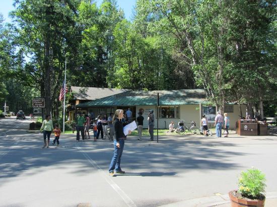 Apgar Visitor Center