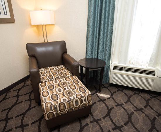 Best Western Plus Travel Hotel Toronto Airport