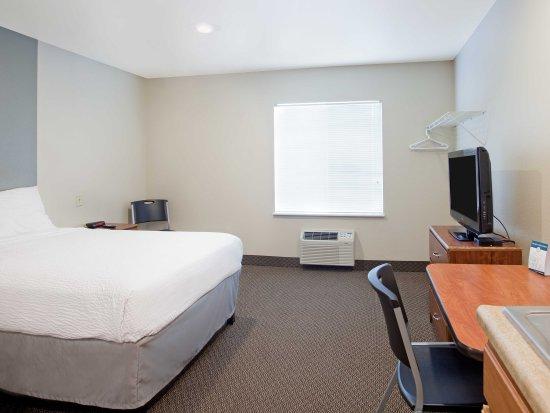 WoodSpring Suites Sioux Falls