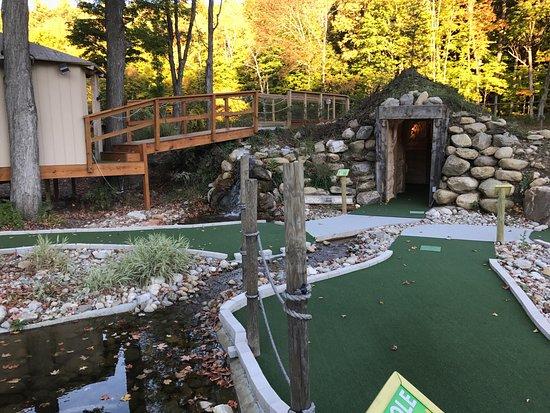 Mendon Mini Golf & Snack Bar