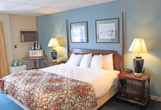 Boothbay Harbor Inn