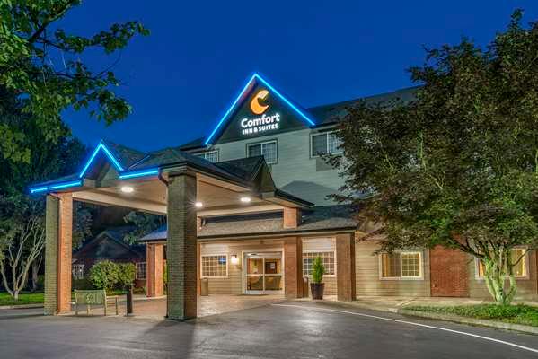 Comfort Inn & Suites Tualatin - Lake Oswego South