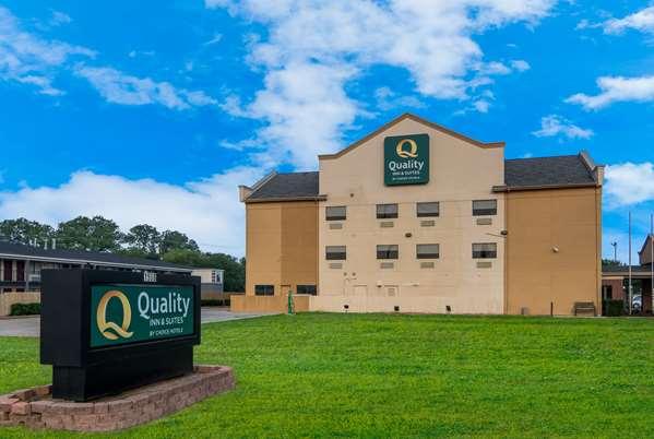 Quality Inn & Suites