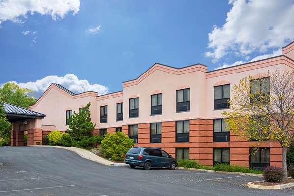 Quality Inn & Suites Kearneysville-Martinsburg