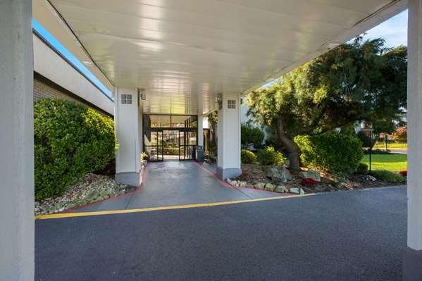 Quality Inn Wayne-Fairfield Area