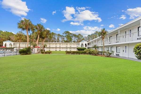 Developer Inn & Suites Airport Jax A Baymont By Wyndham