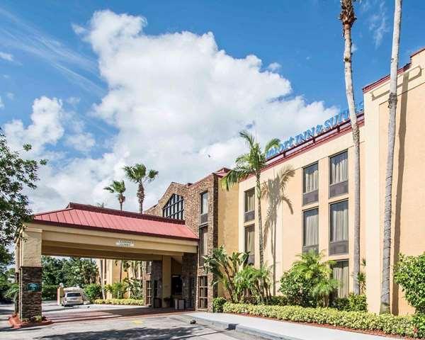 Comfort Inn & Suites Lantana - West Palm Beach South