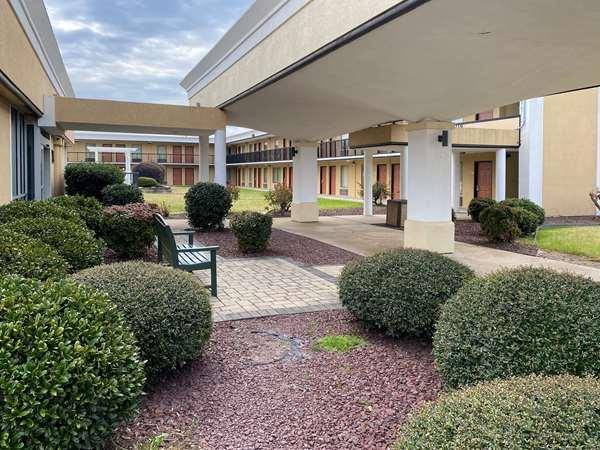 Quality Inn Elizabeth City near University