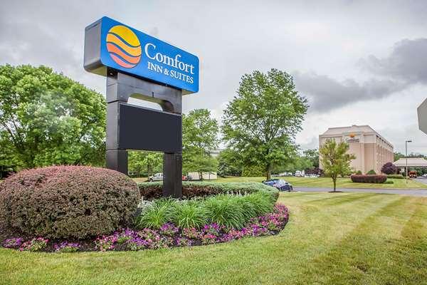 Comfort Inn & Suites Somerset - New Brunswick