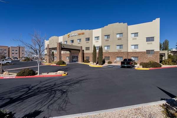 Comfort Suites University