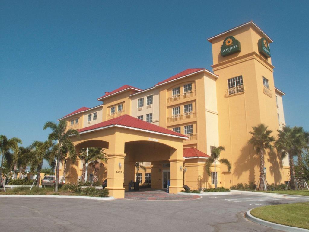 La Quinta Inn & Suites By Wyndham FT Pierce