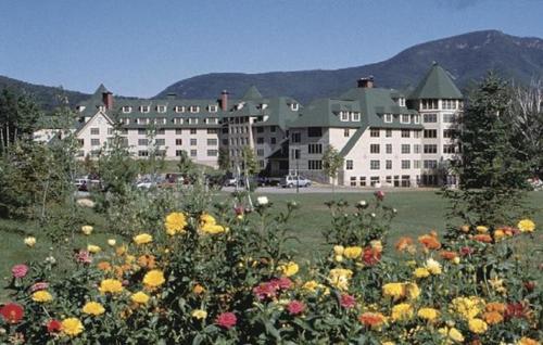 Golden Eagle Lodge