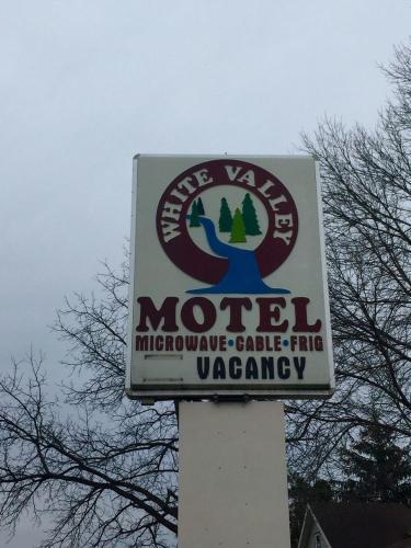 White Valley Motel