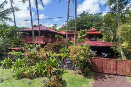 The Bali House and Cottage at Kehena Beach Hawaii