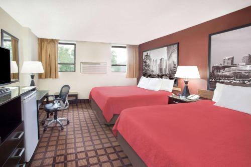 Super 8 By Wyndham Chicago Il