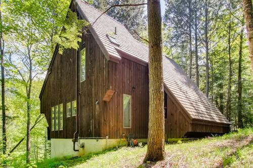 The Antler House an upscale private home located minutes from Amherst Lake