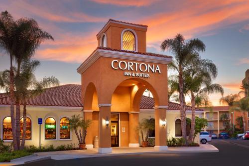 Cortona Inn & Suites Anaheim Resort