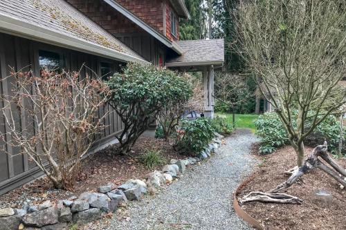 Cozy Indianola Craftsman