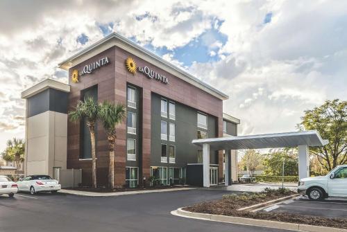 La Quinta Inn & Suites By Wyndham Myrtle Beach-N Kings Hwy