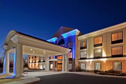 Holiday Inn Express & Suites Clifton Park, an IHG Hotel