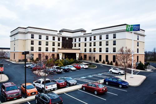 Holiday Inn Express Harrisburg West