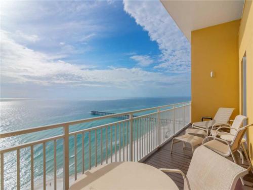 Sterling Reef 1904 2 Bedroom Penthouse Beach Front Pool Sleeps 6