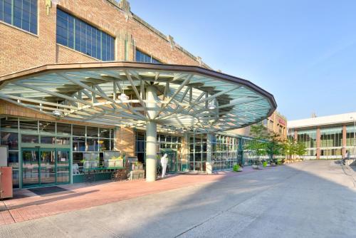 Crowne Plaza Indianapolis-Dwtn-Union Stn, an IHG Hotel