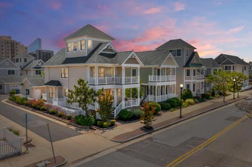 The Lucky Beach House The Most Popular Beach House in Atlantic City! WOW!