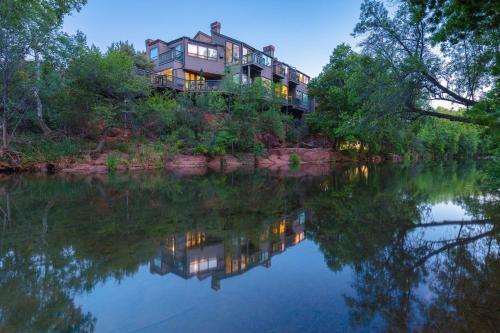 The Inn Above Oak Creek