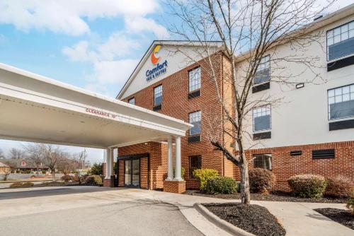 Comfort Inn & Suites