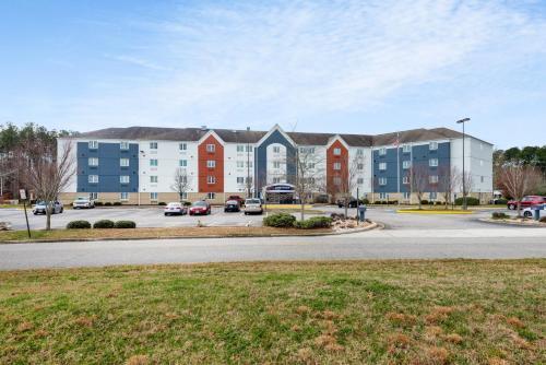 Candlewood Suites Chesapeake-Suffolk