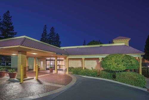 La Quinta Inn By Wyndham Sacramento Downtown