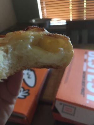 Hallow cheese stuffed crust