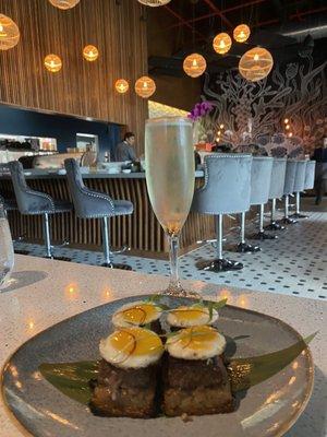 Prosecco & Kobe cubes with quail eggs