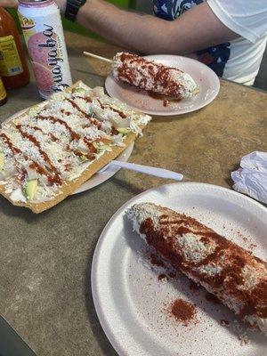 Chicharron Preparado y Elote