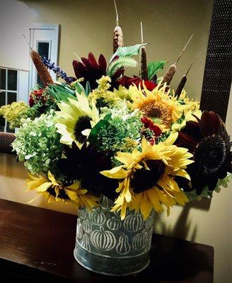 Sunflower arrangement made with Harvest Tyme sunflowers