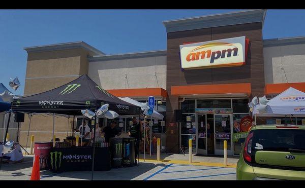 Ampm customer appreciation event passing out free drinks and snacks and raffling off free prizes.