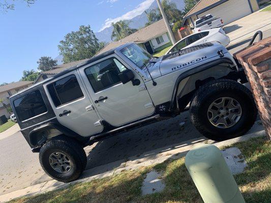 JK WRANGLER RUBICON 2011! With only 95,550 ! And excellent price!! Totally love her