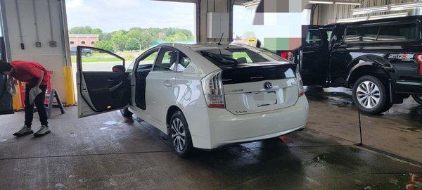 Employees clean your car before and after the wash - wow!