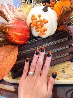 Ombré Halloween nails !!