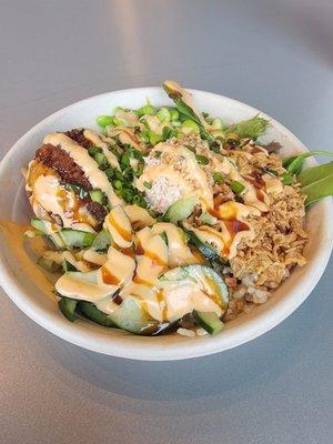 Oke bowl, spicy tuna, half lettuce/half brown rice