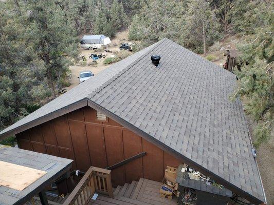 Roof tear-off, new plywood installation, new underlayment installation, expert roof replacement los angeles Malarkey Willow Wood shingles