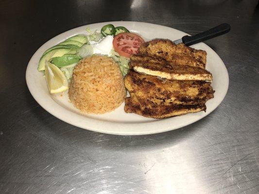 Chicken or beef milanesa