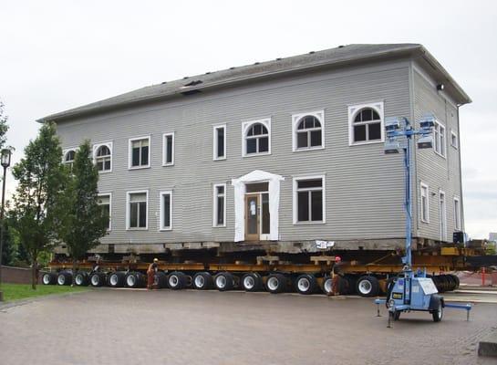 Cunningham Hall is one of the oldest buildings at the University of Washington. We moved it to a new location for theUniversity.