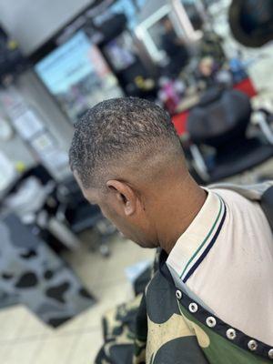 mid fade done by jayfadez