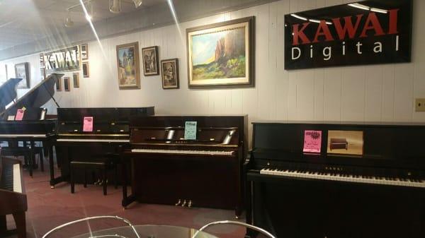 Kawai Acoustic Pianos