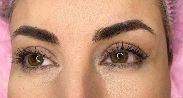 Eyebrow permanent makeup